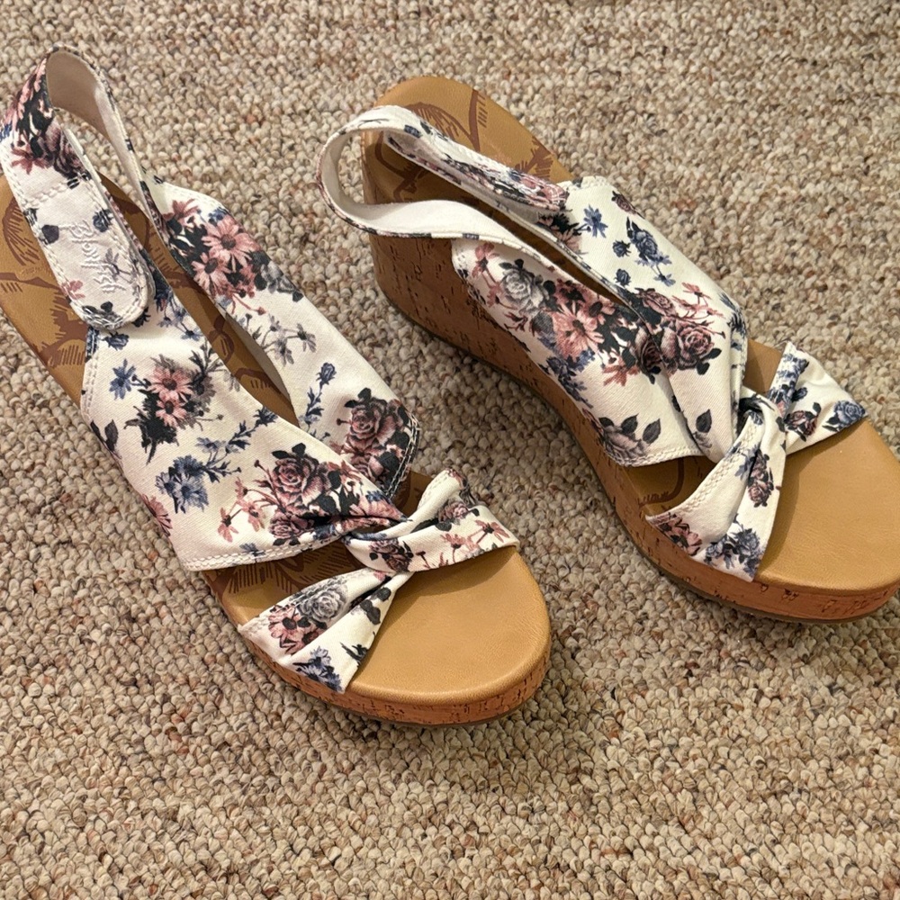 Floral Print Wedge Sandals